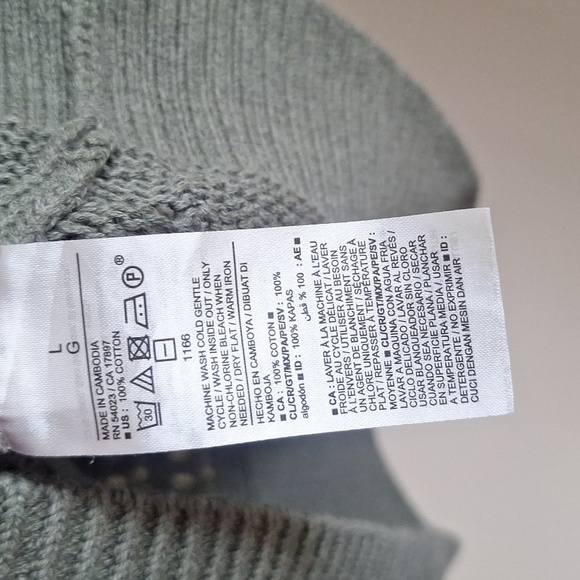 3/$20 Army Green Knit Tank Top Size Large - Picture 4 of 6